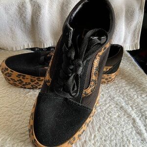 Vans women’s Shoes in Black and Leopard Print